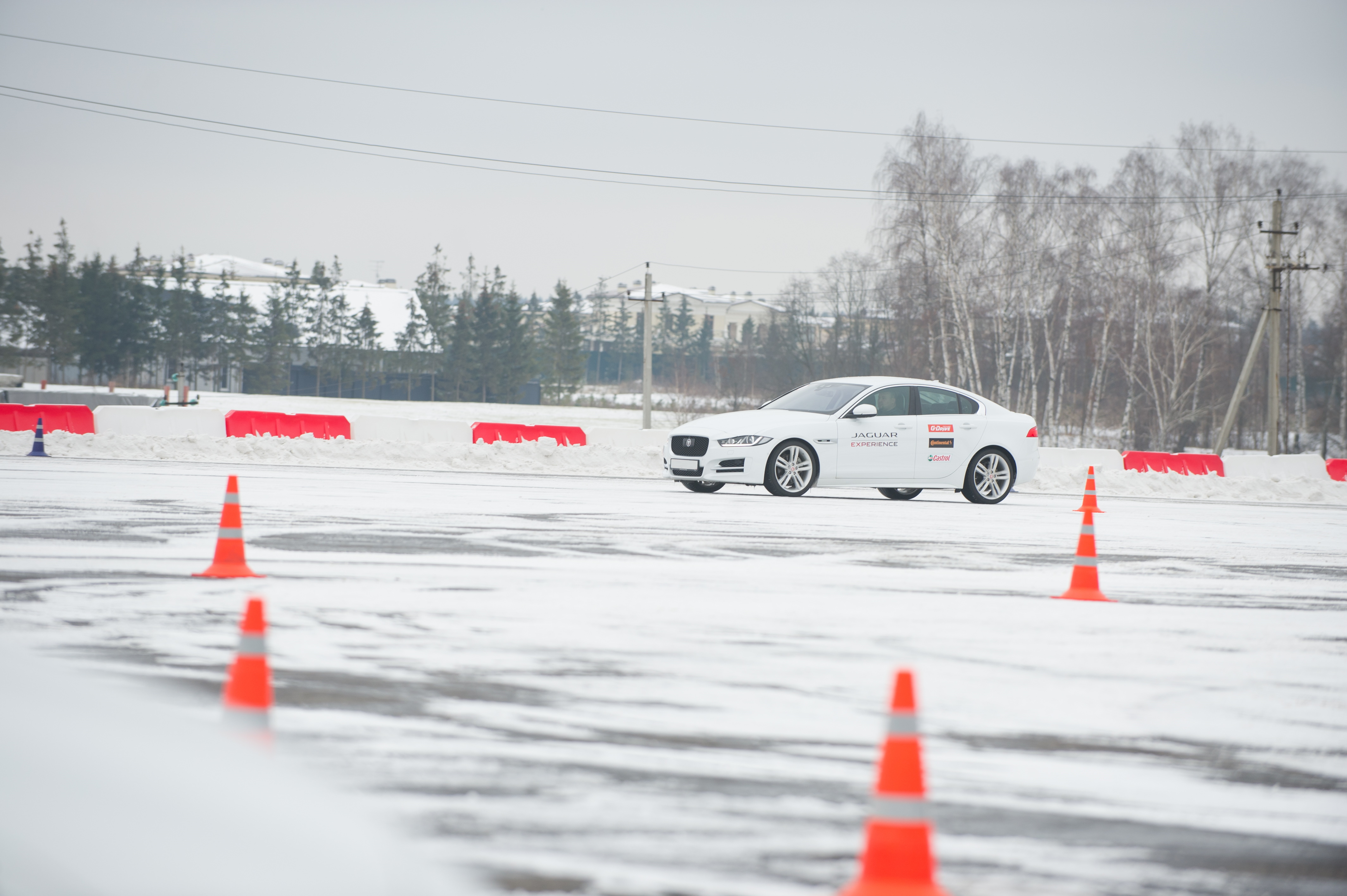 Курсы экстремального вождения на автомобиле в Перми. Школа Driftpro